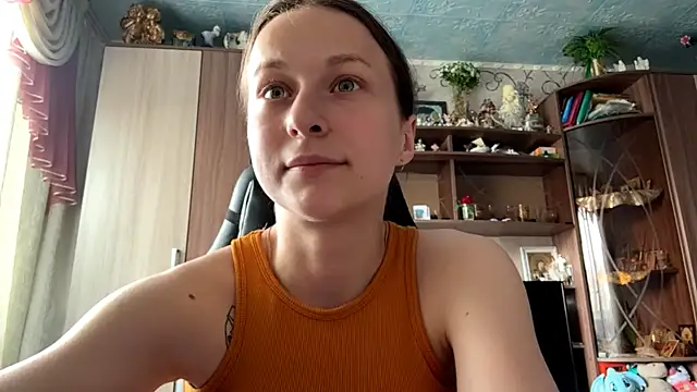 TaIliedGuest live cam on StripChat