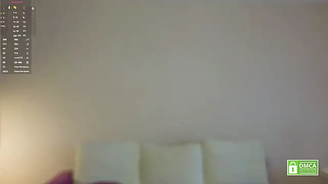 HongTomczak live cam on StripChat