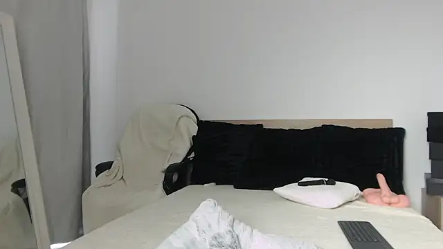 Layla23a webcam
