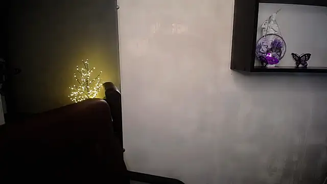 Emily_Mo webcam
