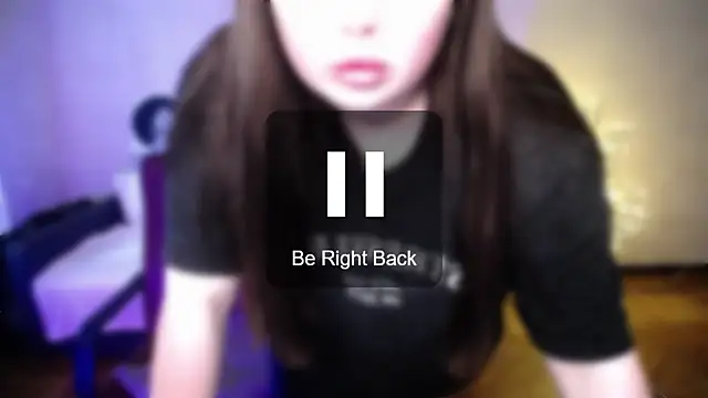 Emily_Mo webcam