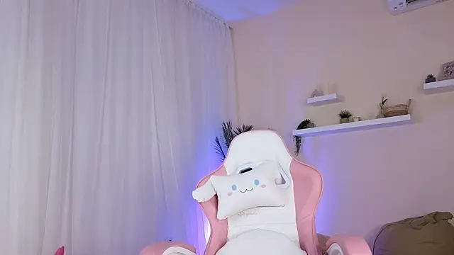 BetsyGonzale webcam