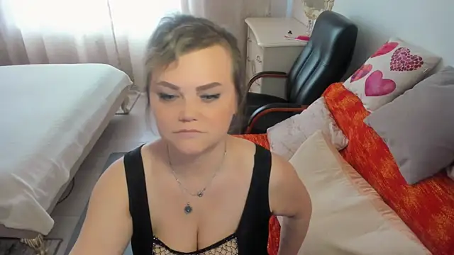 MildMature webcam