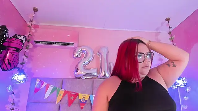 Lushi_Love webcam