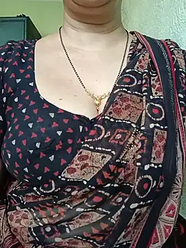 Rosy-B live cam on StripChat