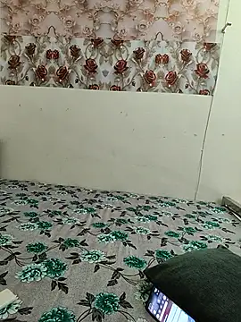 Cute_Kritika webcam