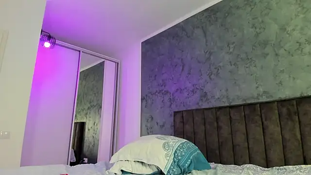 JasmineDreams live cam on StripChat