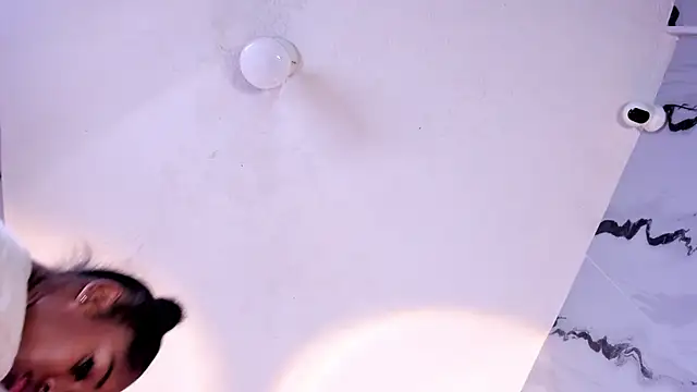 averline_sterling webcam