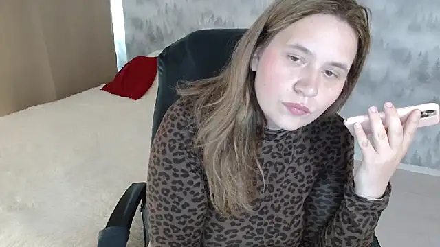 AdelinaLawson live cam on StripChat