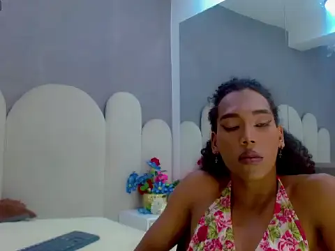 bella_77_ webcam