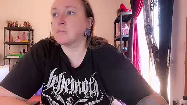 kisicaxx live cam on StripChat