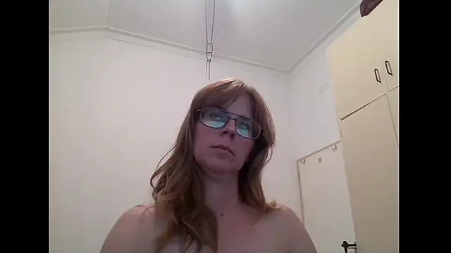 SavannaGirly webcam
