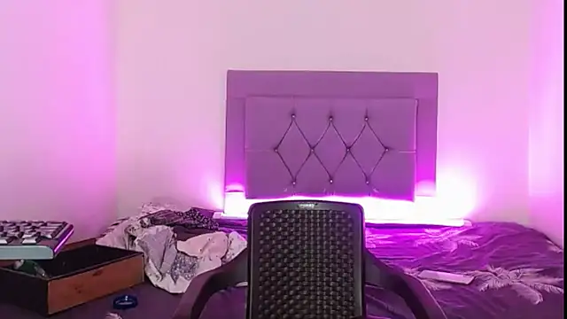 blackhorseet live cam on StripChat