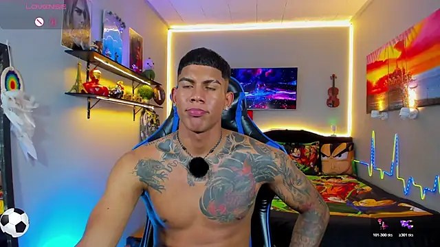 Damian_latinxxx live cam on StripChat