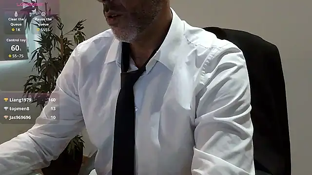 66MA69 live cam on StripChat