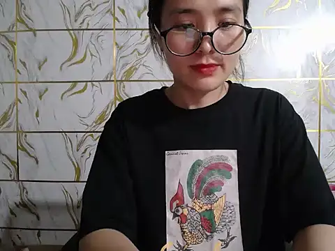 Lyzizi_lovely09 live cam on StripChat