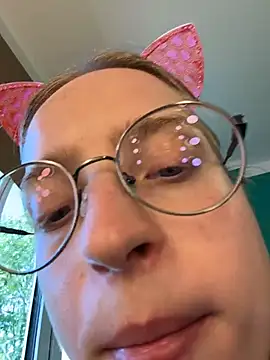 EveLunny live cam on StripChat