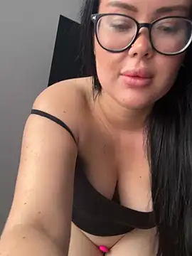 Peach_Doll live cam on StripChat