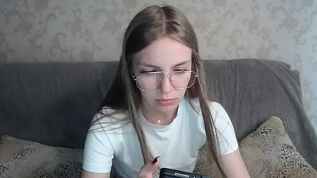 HitGyrl webcam