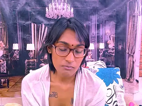 IndianRebel4u2Luv webcam