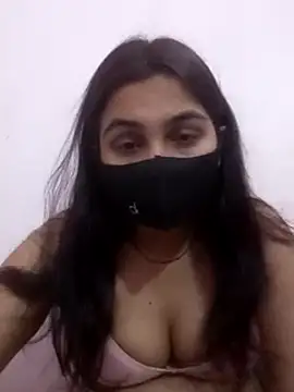 TRISHA0404 webcam