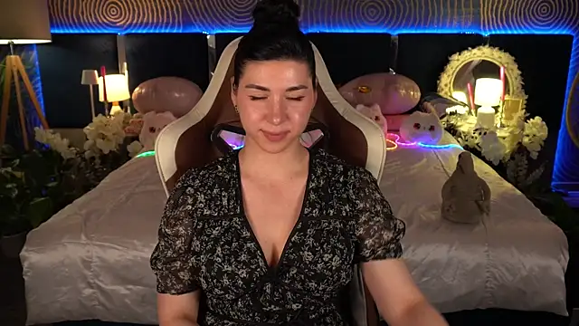 EmilyCandyy live cam on StripChat