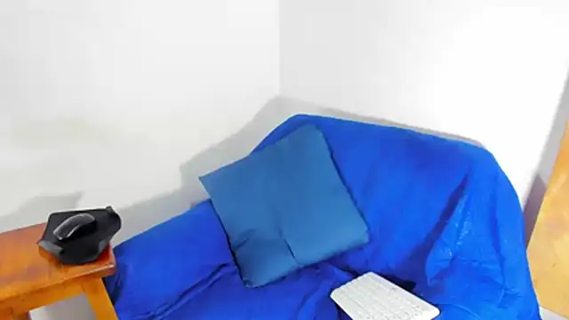 helena_copper_ webcam
