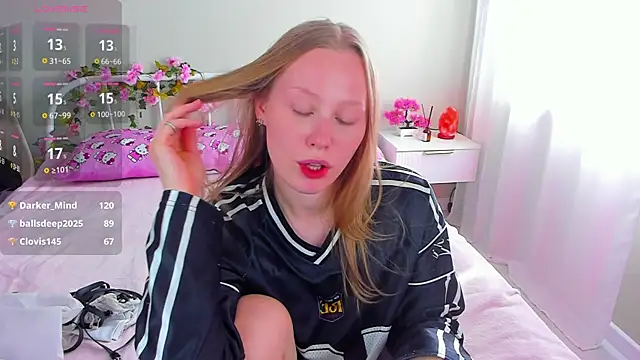 AngelBlaze live cam on StripChat
