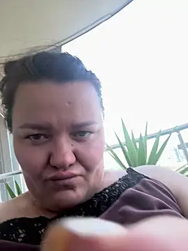 SunnyLeila2101 webcam
