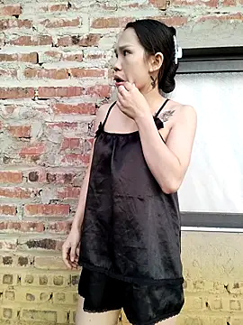 MiuMiu-Babyy webcam