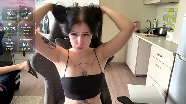 JadeNoiiir live cam on StripChat
