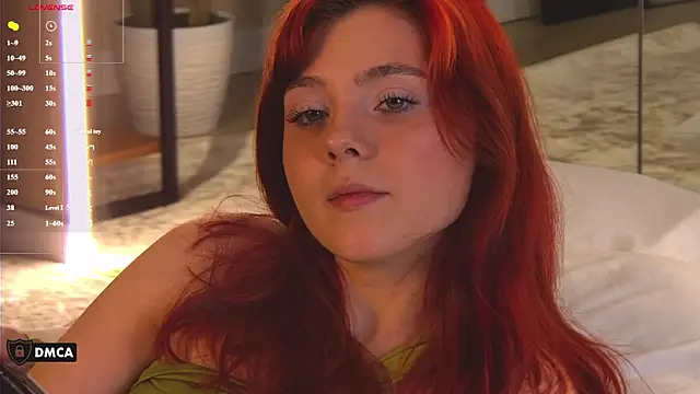 Nora__Ray webcam