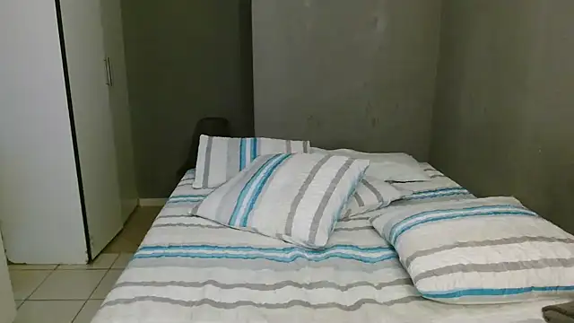 Lillyan_N webcam