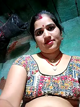 Hot_kamla live cam on StripChat