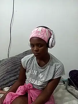 DarkPearl_20 webcam