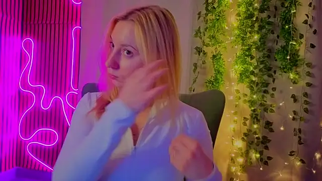 RosalieHandley webcam