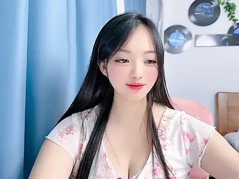 Winnie666999 webcam