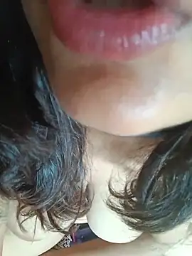 Cute_Riddhi live cam on StripChat