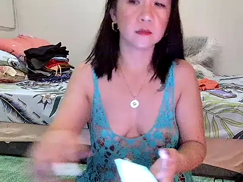 KissHott live cam on StripChat
