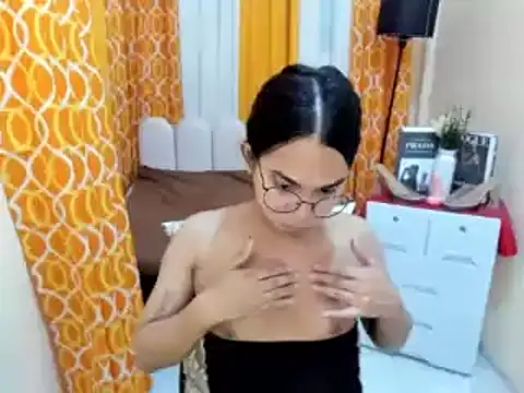 TsAlexa_Blaire webcam