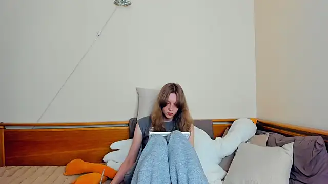 EviaStull live cam on StripChat