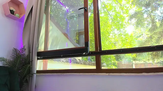 Awesome_Jolie webcam