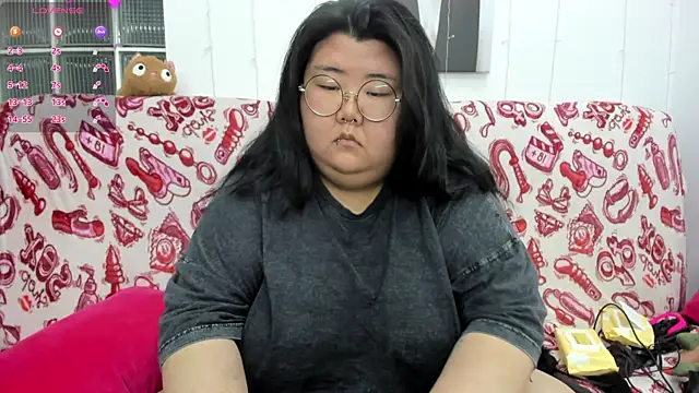 Nadine_asian webcam