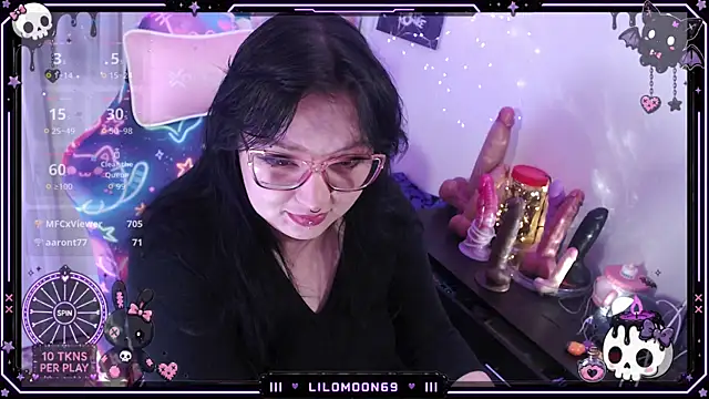LiloMoon69 webcam