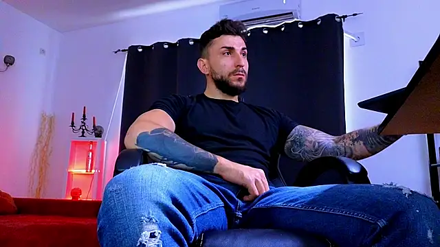 MightyAaron66 webcam