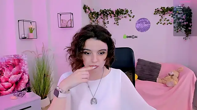 mia_mooon_ webcam