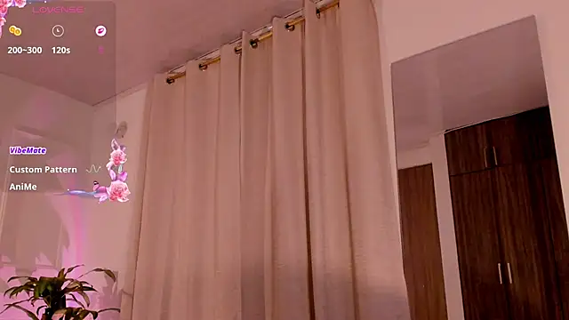 Violet_Harmon_ webcam