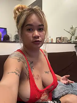 queenmia__ph webcam