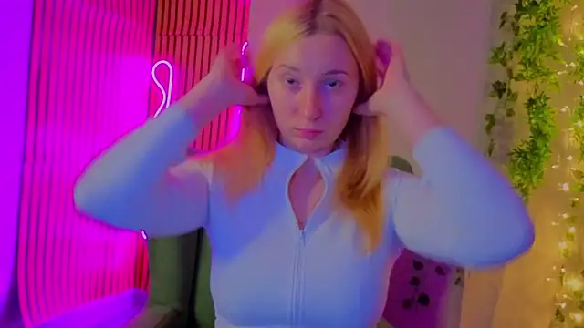 RosalieHandley webcam