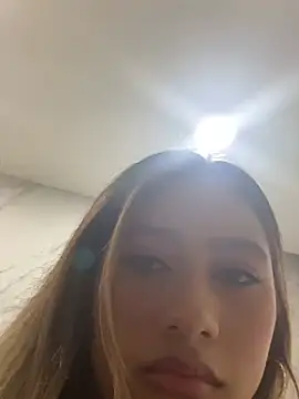 MaddyStonee_ webcam